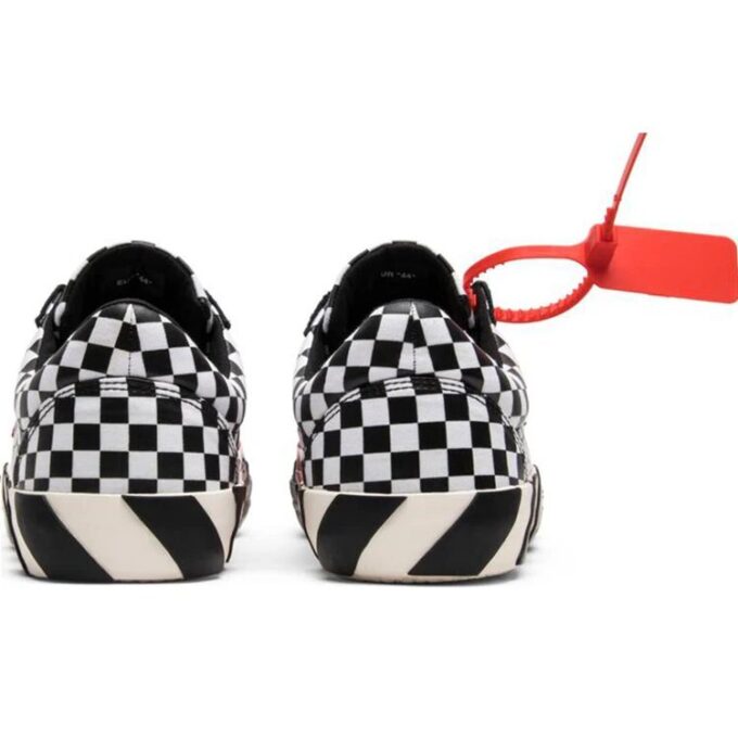 Vulc Low Top «Checkered Black White»