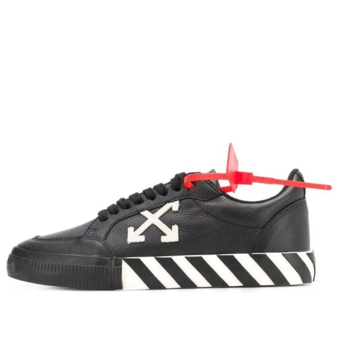 Vulc Sneakers «Black White» 2020