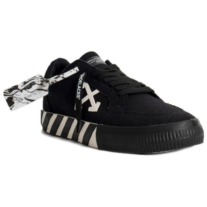 Vulc Sneakers Low «Black White»