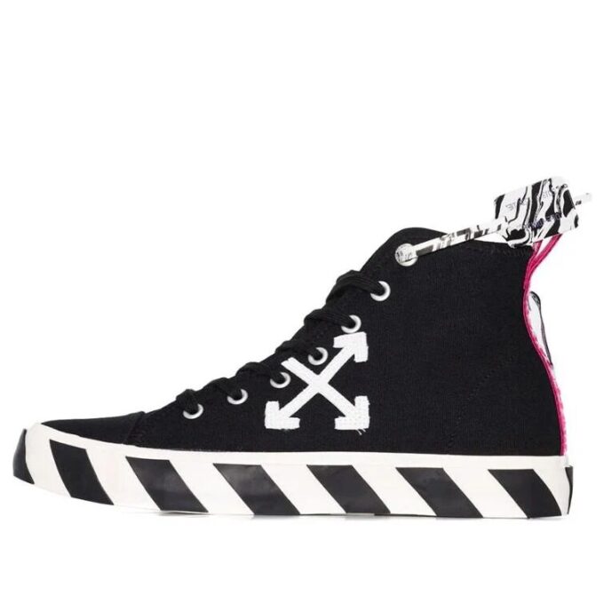 Vulc Sneakers Mid «Black White»
