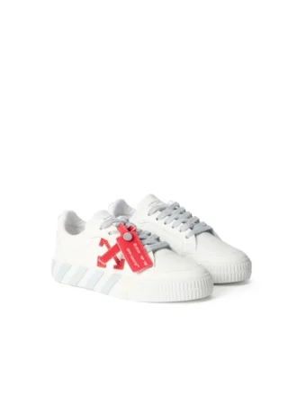 Vulcanized lave sneakers
