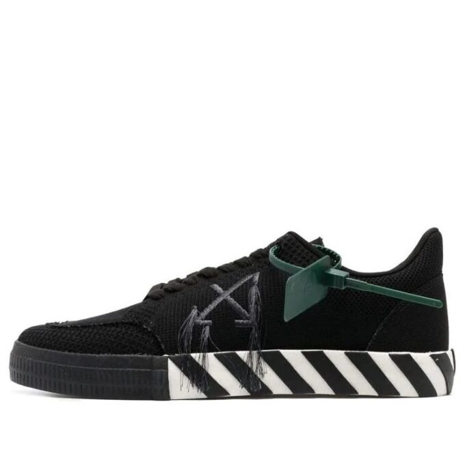 Vulcanized Sneakers «Black White»